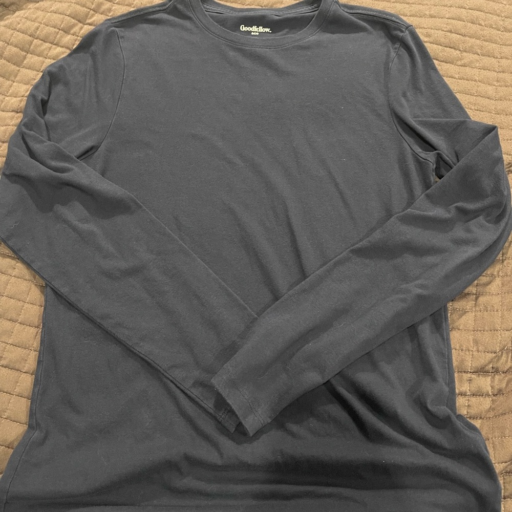 Goodfellow & Co dark blue long sleeve tshirt. Size small